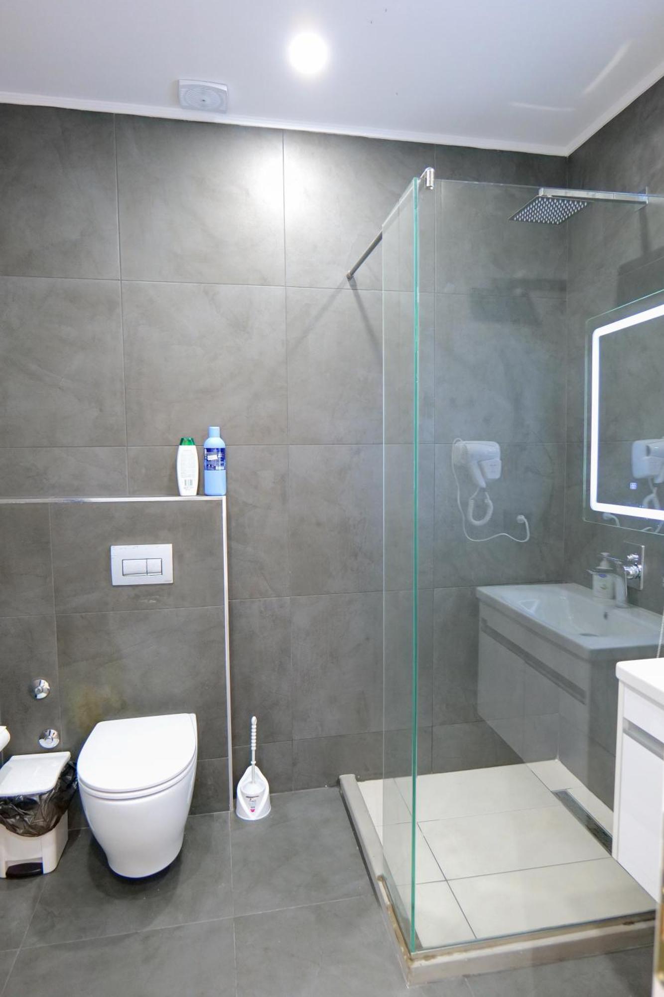Hotel Celaj Vlorë Eksteriør billede