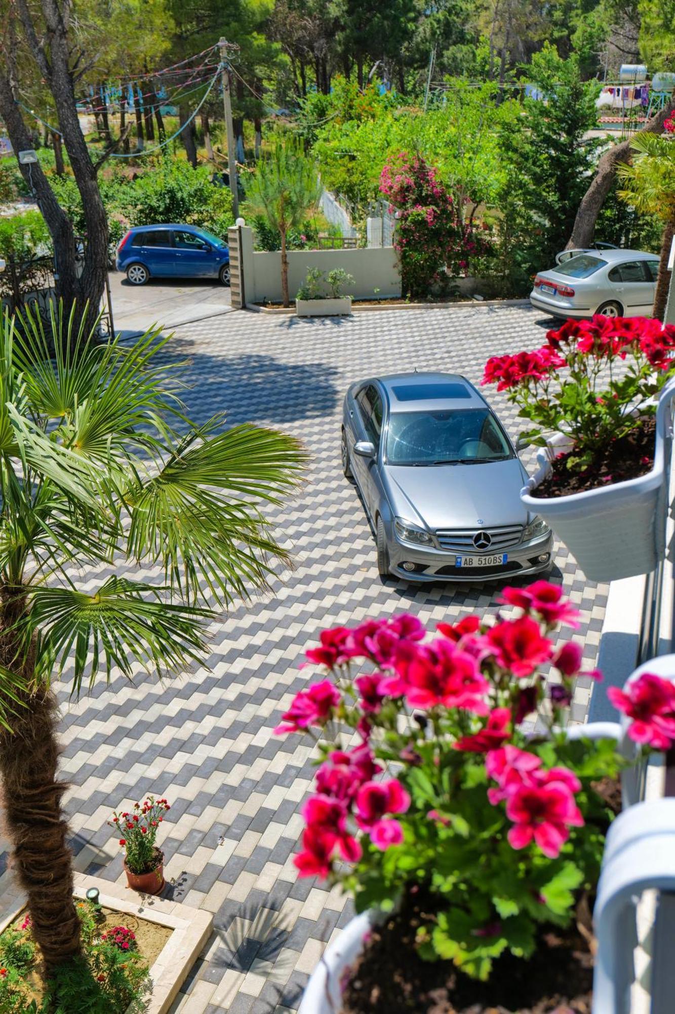 Hotel Celaj Vlorë Eksteriør billede