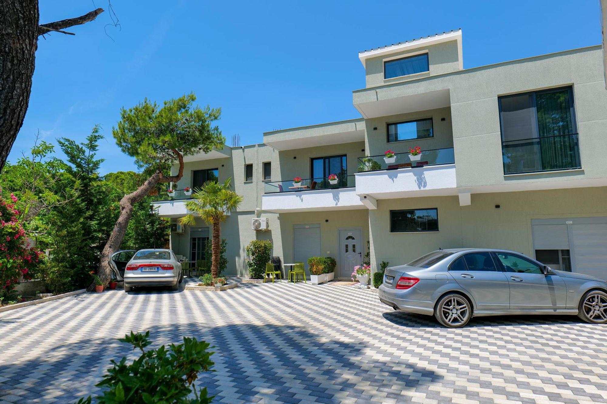 Hotel Celaj Vlorë Eksteriør billede